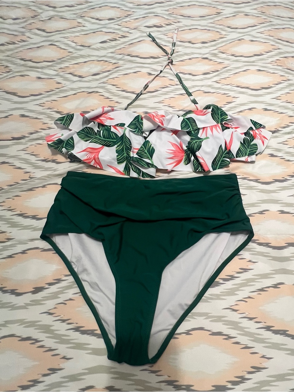 High-Waist Tropical Leaf Two-Piece Swimsuit - Green/White